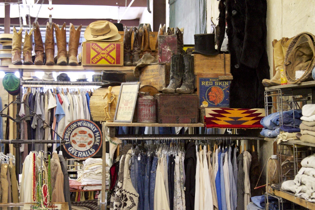 ¡Qué Viva la Moda de la Fiesta! Guía Definitiva de Estilos para la Fiesta de Santa Fe