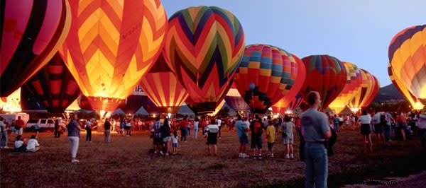 Experience Albuquerque s International Balloon Fiesta from Santa Fe: The Ideal Home Base