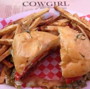 Santa Fe s Green Chile Cheeseburger Smackdown: Top Finalists Revealed