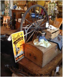 Ultimate Guide to Consignment Shopping in Santa Fe: Vintage Treasures and Bargain Finds