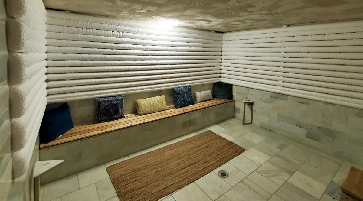 Top Chilled Pools and Ice Rooms in Greater Palm Springs: Beat the Summer Heat