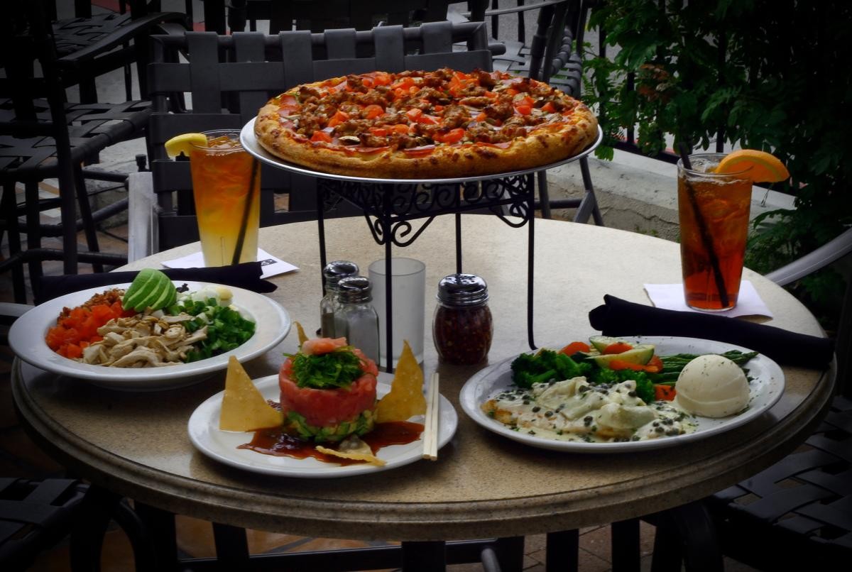 Best Happy Hour Spots in Greater Palm Springs: Top Deals on Drinks and Bites