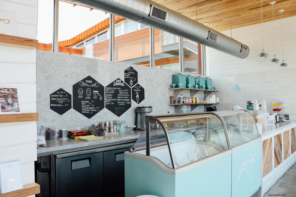 8 Compelling Reasons to Visit Greater Palm Springs This Summer