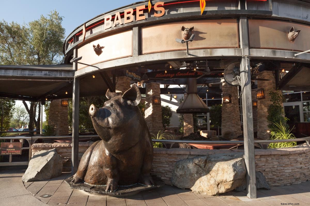 Best Outdoor Patios for Al Fresco Dining in Greater Palm Springs