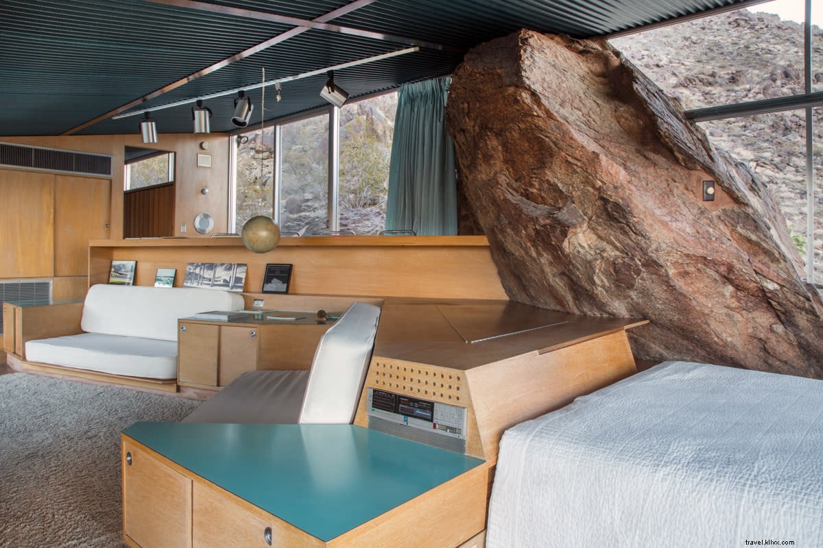 Desert Modernism in Greater Palm Springs: Iconic Midcentury Architecture and Design