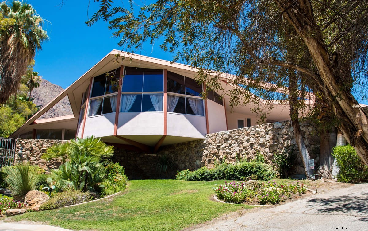 Desert Modernism in Greater Palm Springs: Iconic Midcentury Architecture and Design
