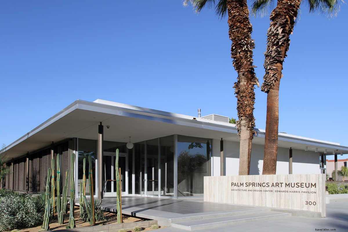 Desert Modernism in Greater Palm Springs: Iconic Midcentury Architecture and Design