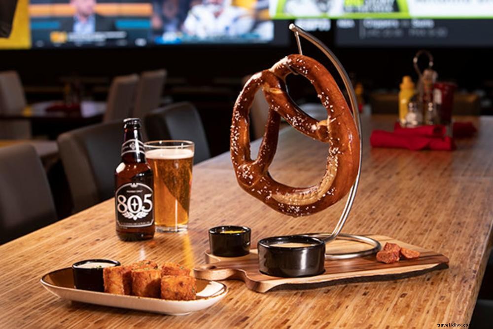 Top Sports Bars in Greater Palm Springs: Game-Day Eats, Craft Beers & Lively Vibes
