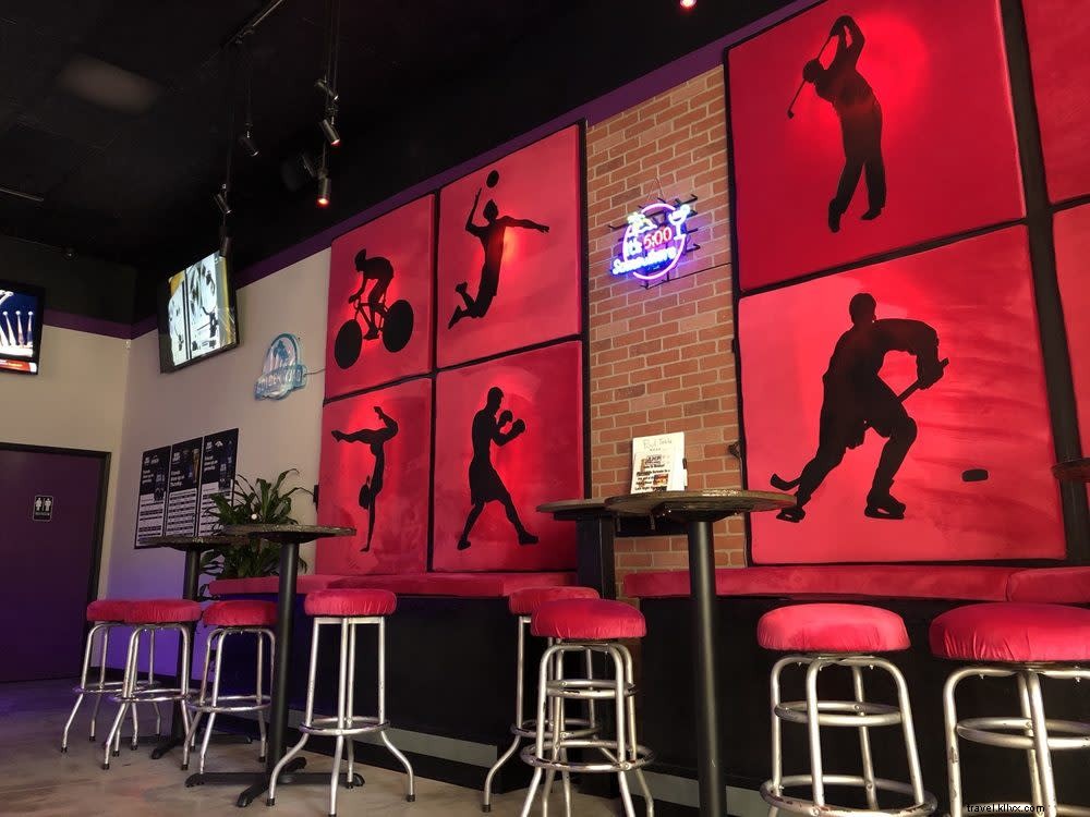 Top Sports Bars in Greater Palm Springs: Game-Day Eats, Craft Beers & Lively Vibes