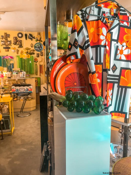 Ultimate Girls  Getaway Guide to Greater Palm Springs: Pools, Dining & Outdoor Adventures