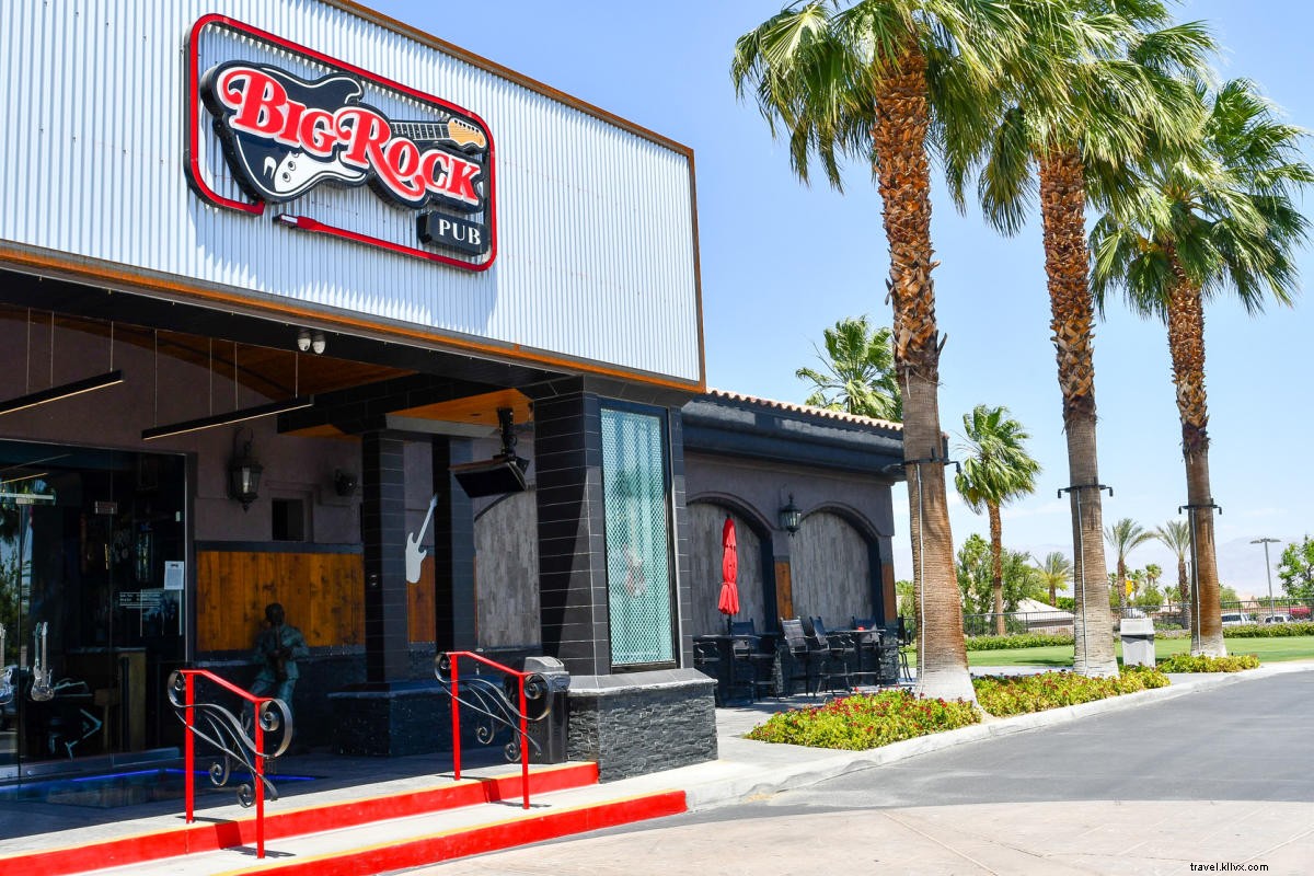 Top Post-Round Bars and Dining Spots at Greater Palm Springs Golf Courses