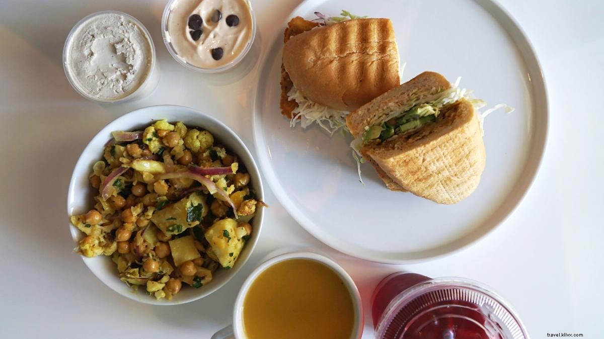 10 Delicious Reasons to Visit Greater Palm Springs for Food Lovers