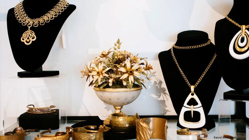 Ultimate Guide to Vintage Shopping in Greater Palm Springs: Best Stores, Thrift Shops & Hidden Gems