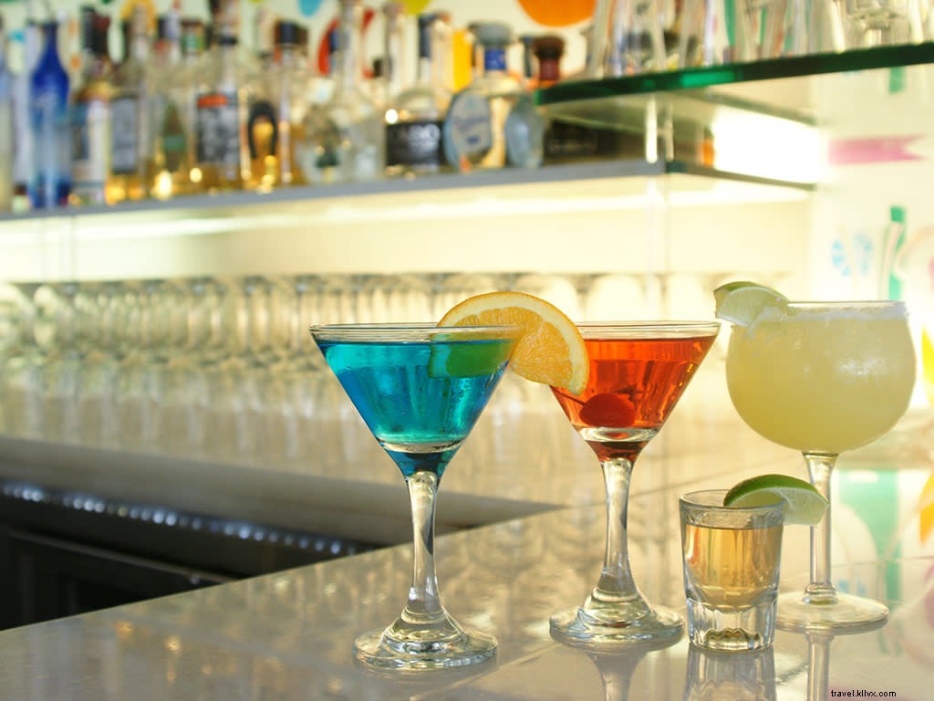 Locals  Top Picks: Best Cool Spots for Refreshing Cocktails in Palm Springs (Summer 2016)