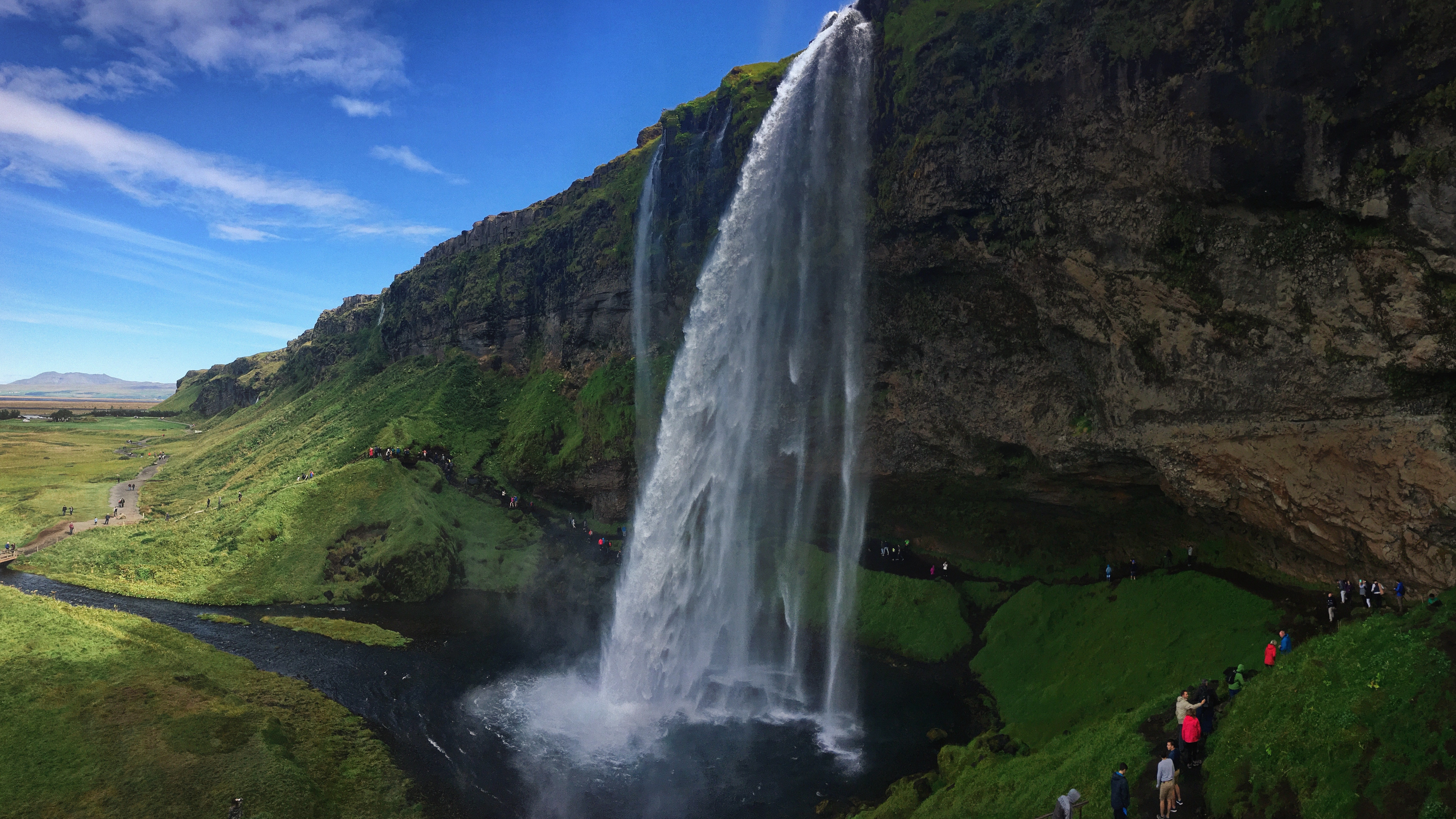 Seljalandsfoss Waterfall: Iceland s Iconic Cascade You Can Walk Behind