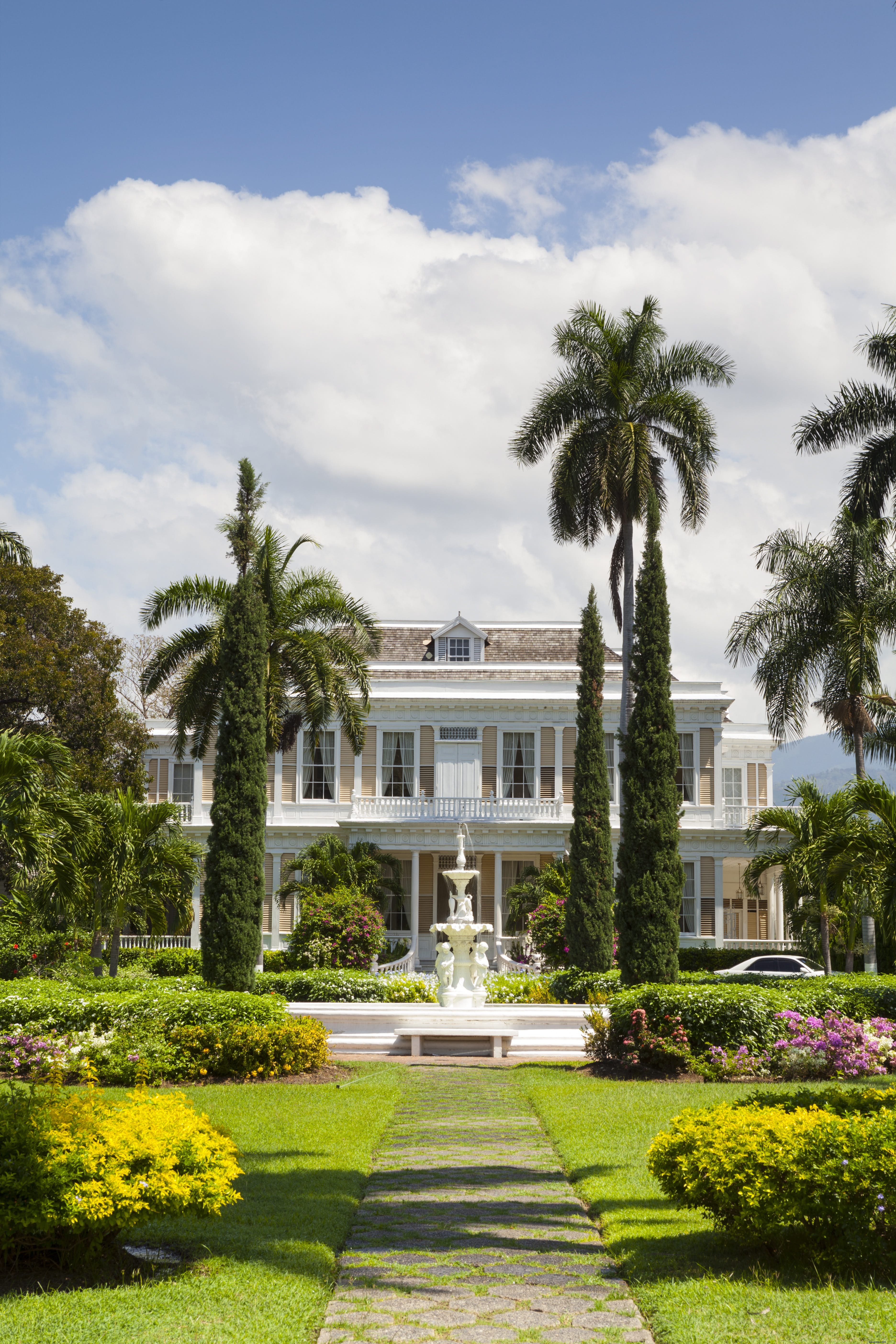 Devon House: Jamaica s Historic Colonial Mansion Built by the First Black Millionaire