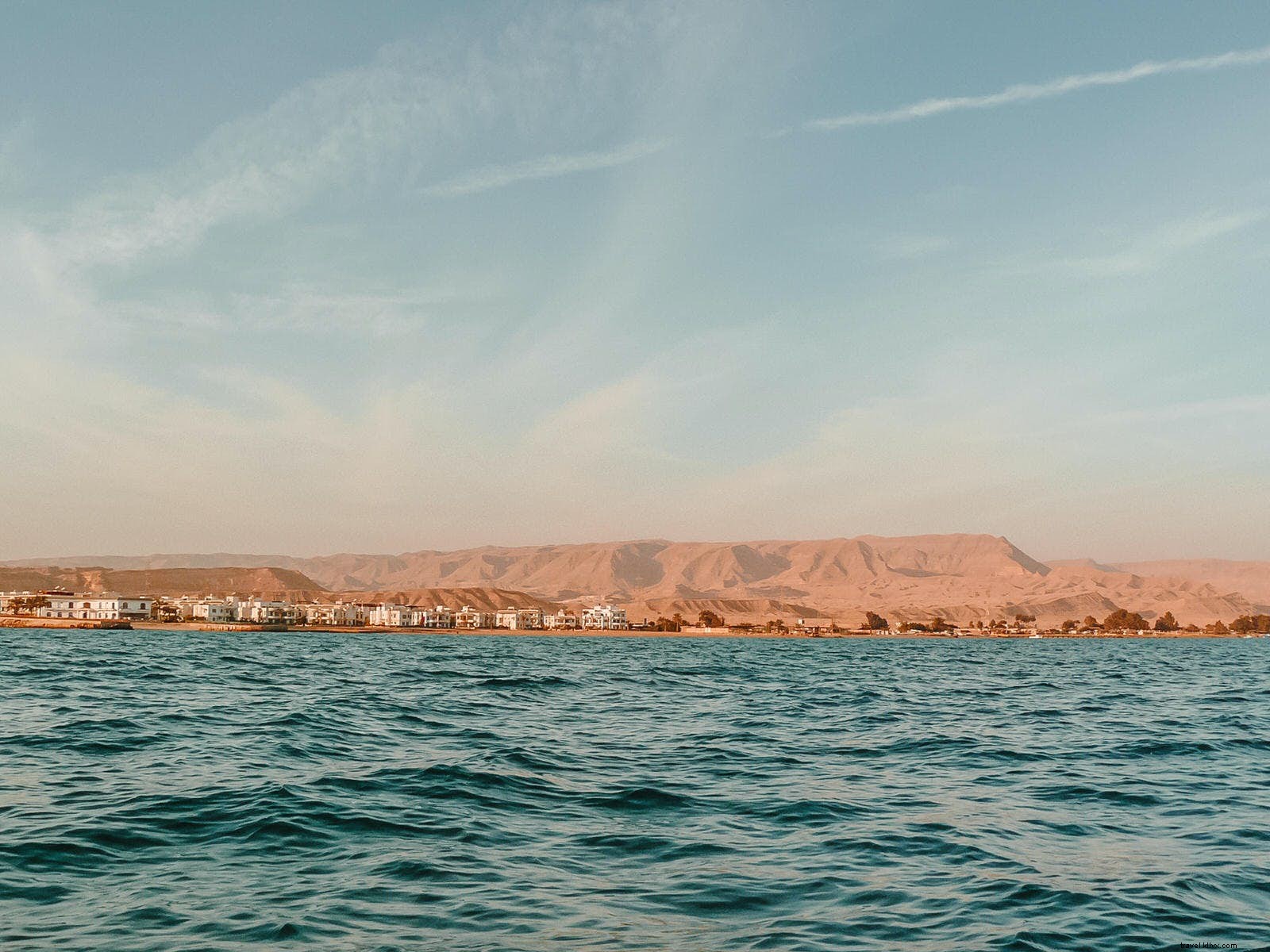 Top 4 Day Trips from Cairo: Pyramids, Red Sea Beaches, Oases, and Alexandria