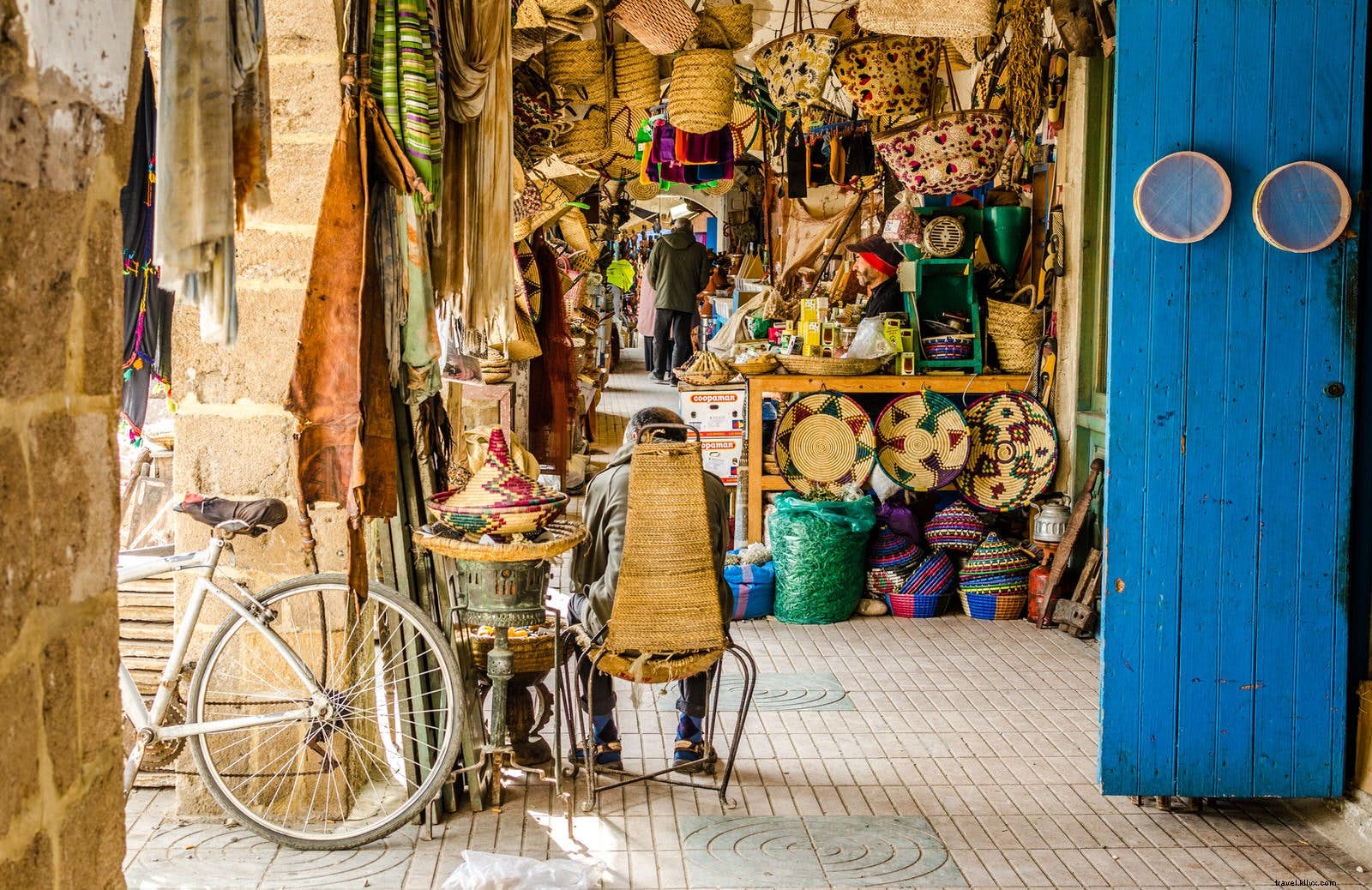 Essaouira Shopping Guide: Best Spots for Crafts, Carpets, Fashion, Oils & Souks