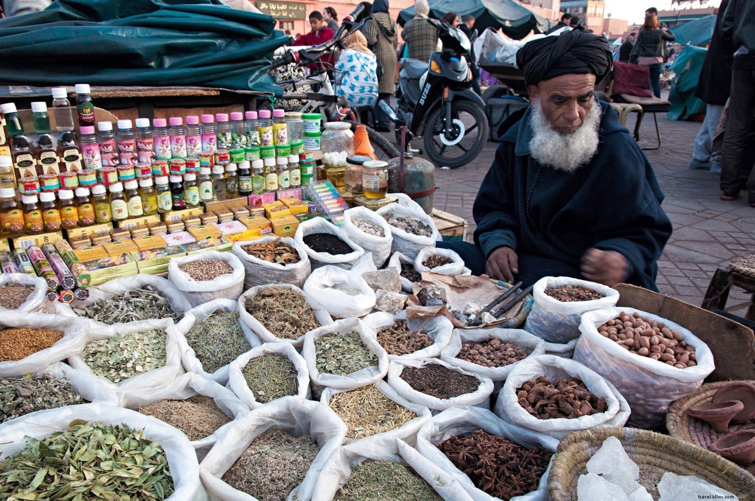 A Day in the Life of Marrakesh s Iconic Djemaa El Fna Square: Morning to Midnight