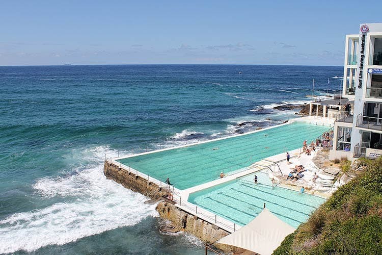 World s Best Public Swimming Pools: Iconic Spots for Swimmers and Sightseers