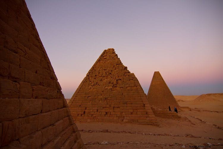 Discover Sudan s Ancient Wonders: Pyramids, Temples, and Desert Beauty in Stunning Photos