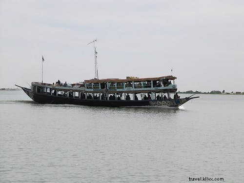 The World s Most Iconic Waterways: Unforgettable Journeys by Canoe, Felucca, and Raft