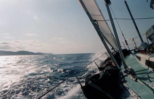 Top 10 World-Class Sailing Destinations to Sail into the Sunset