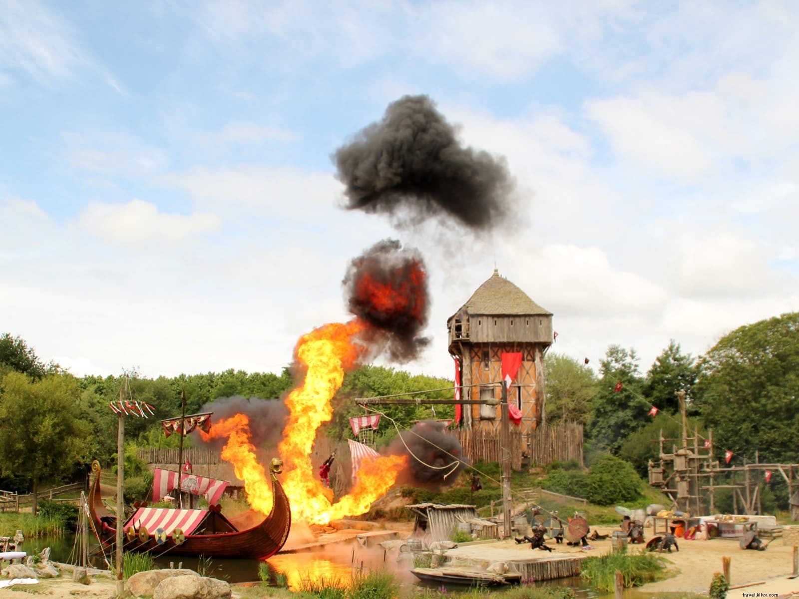 10 Magical Family Theme Parks Beyond Disney: Enchanting Alternatives Worldwide