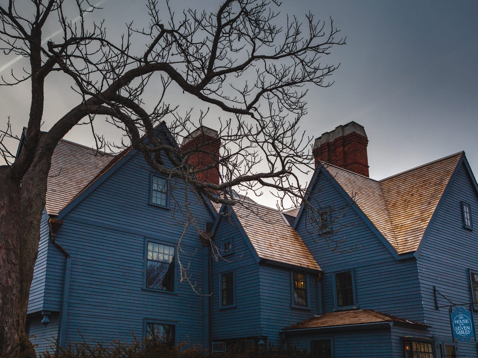 8 Family-Friendly Spooky Destinations: Haunted Adventures Worldwide