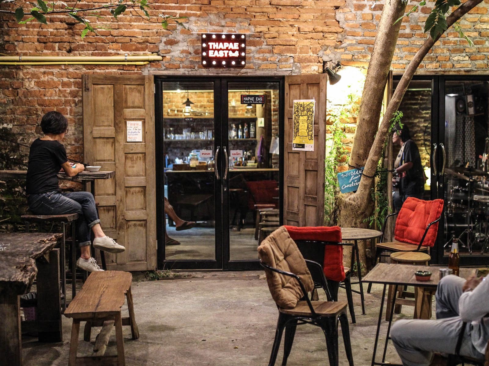 Beyond Museums: Immersive Alternative Art Experiences in 7 Iconic Cities