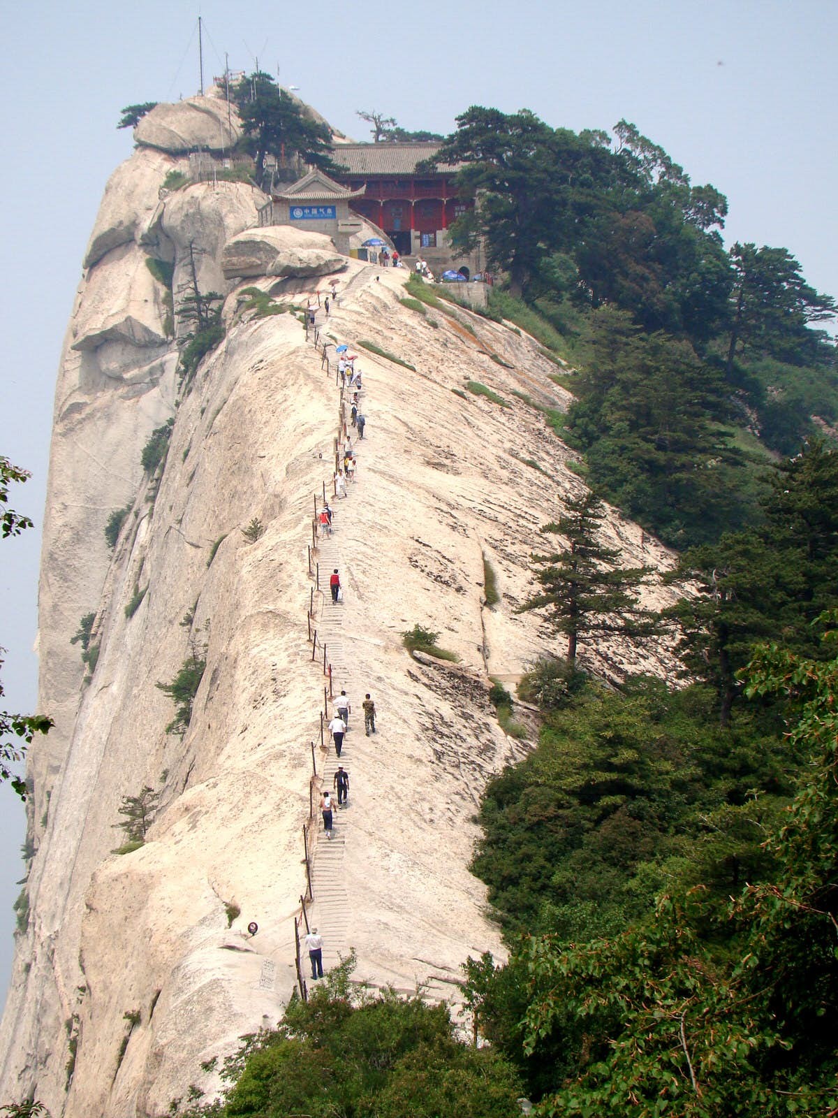 Hiking Hua Shan from Xi an: Guide to China s Sacred Taoist Mountain and Epic Trails