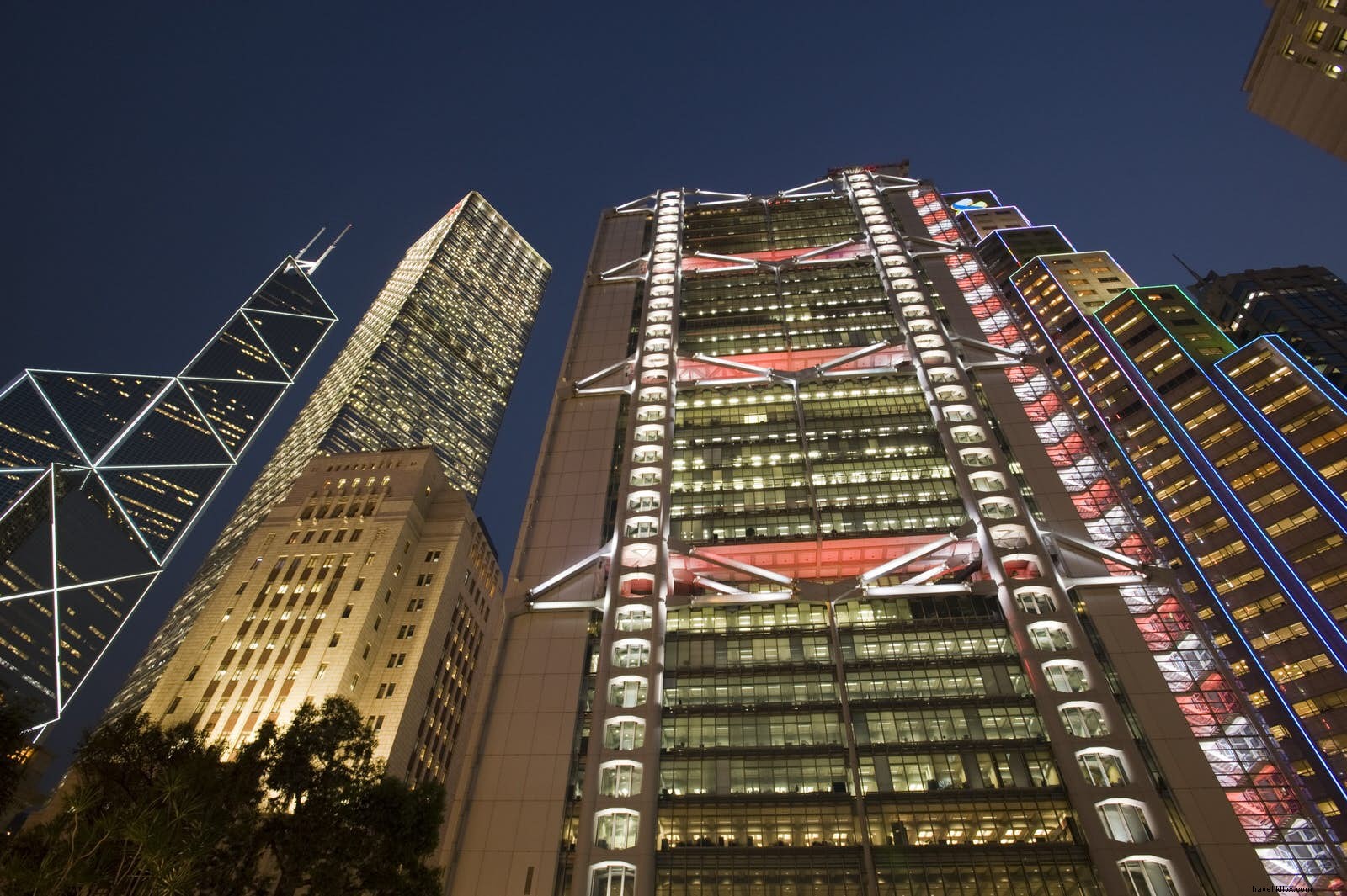 Architecture for Travelers: A Beginner s Guide to Spotting Iconic Styles