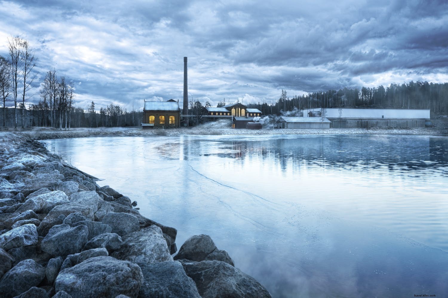 Discover Top Micro-Distilleries Worldwide: Crafting Exceptional Spirits with Local Ingredients