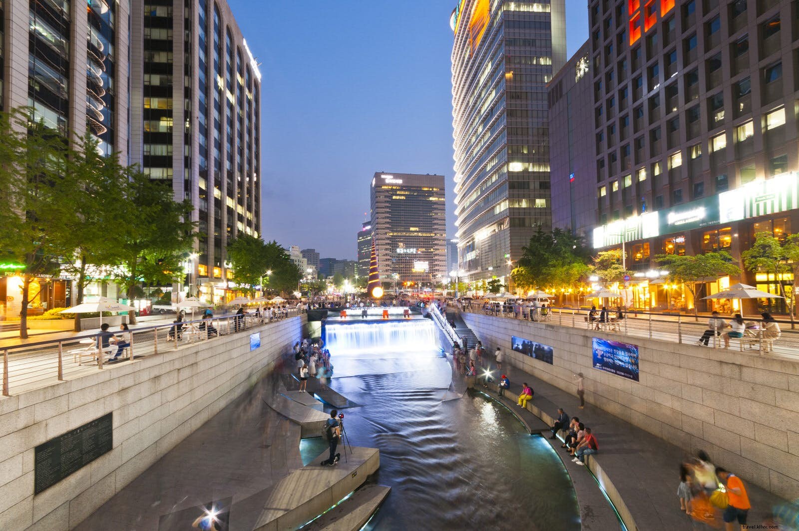 Seoul s Architectural Transformation: From Post-War Rebirth to Innovative Urban Green Spaces