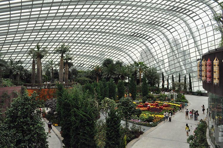 Singapore s Futuristic Marina Bay: A Glimpse into Tomorrow s Innovations