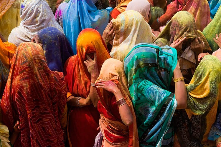 Top Global Destinations for Bespoke Tailoring: Custom Clothes That Fit Perfectly