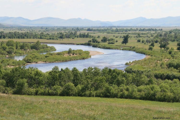 Discover Eastern Mongolia: A Clockwise Journey Through Remote Wilderness and Chinggis Khan s Legacy