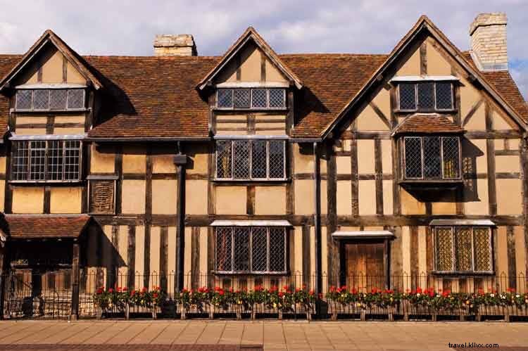 10 Iconic Shakespearean Sites Every Traveler Should Visit