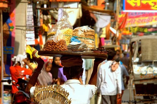 How to Safely Enjoy Indian Street Food: Expert Tips to Avoid Tummy Troubles