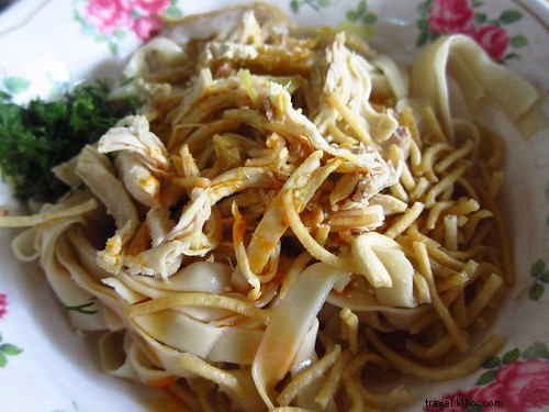 Discover Authentic Burmese Cuisine: A Guide to Eating in Myanmar (Burma)