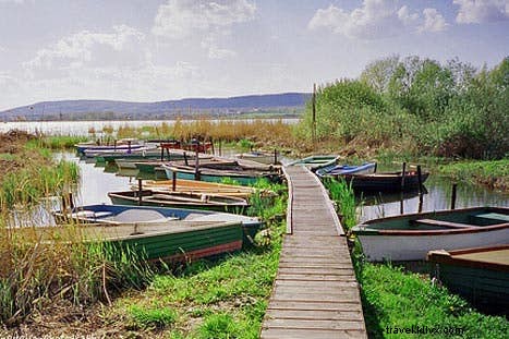 10 Iconic Cycling Routes Worldwide: From Scenic Day Trips to Epic Multi-Day Adventures