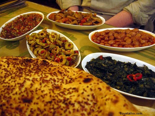 Ultimate Guide to Turkish Eateries: Lokantas, Meze Houses, Kebapçıs & More