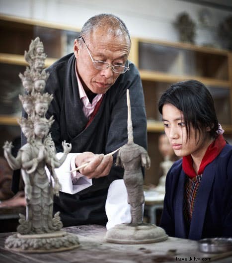 Bhutan: The Mystical Kingdom of the Clouds – A Himalayan Journey of Tradition and Wonder