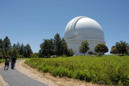 Top 11 Iconic Space Travel Destinations for Enthusiasts