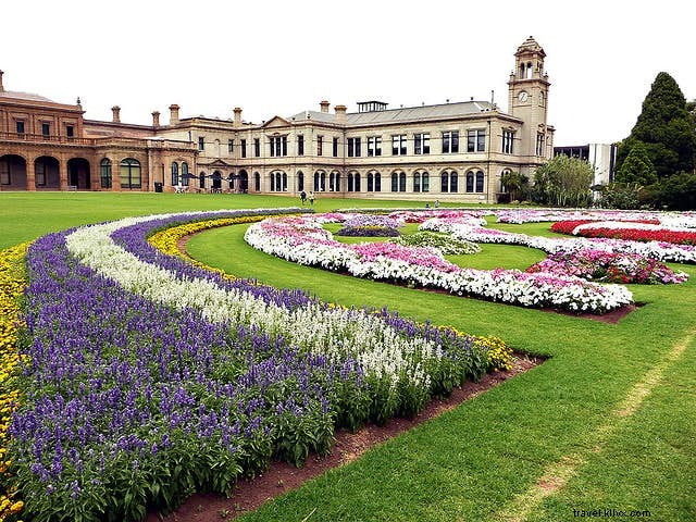 The World s Most Magnificent Mansions and Grand Houses