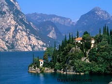 10 Iconic James Bond Filming Locations: Plan Your 007 Adventure