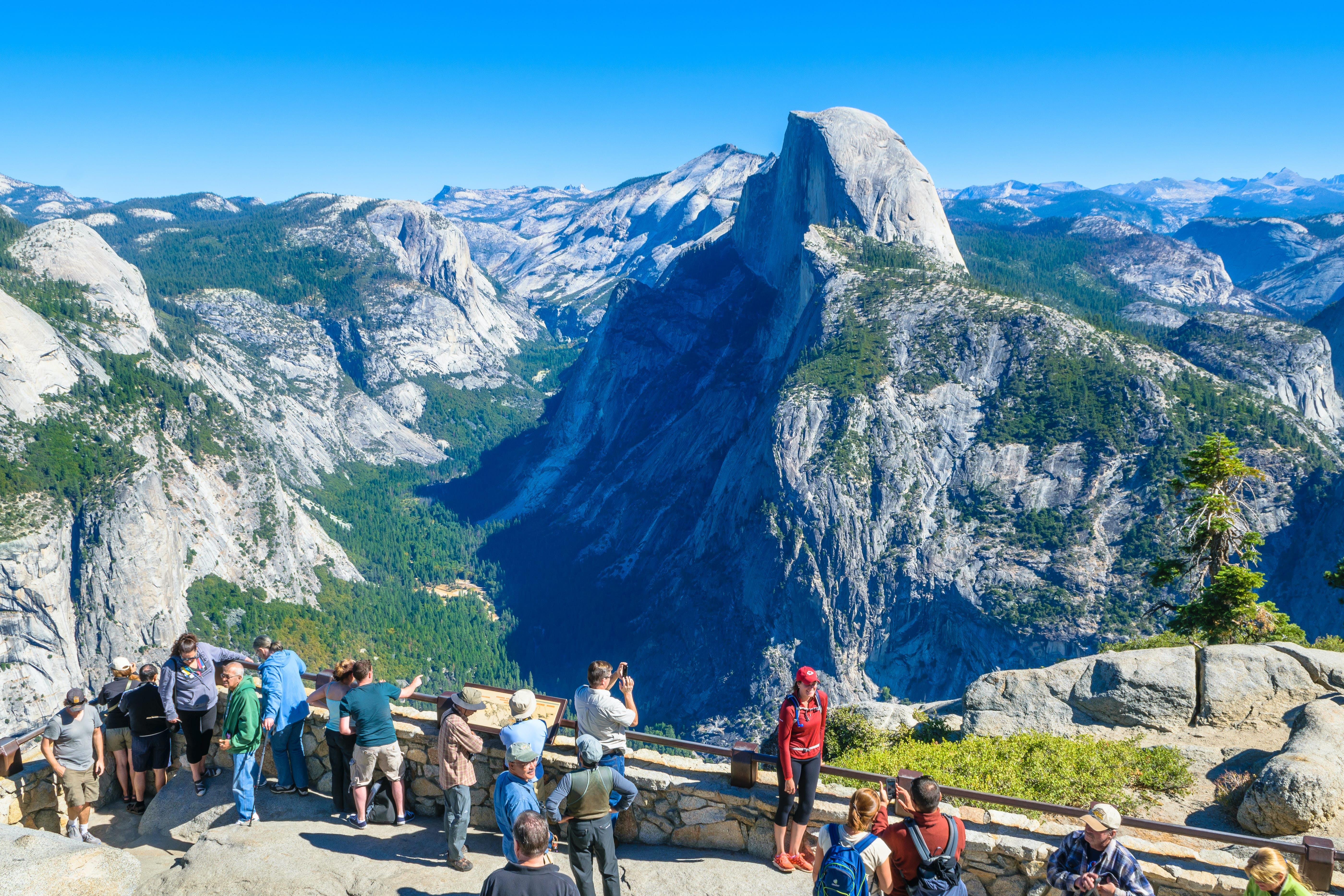 Yosemite National Park: Iconic Landmarks, Epic Activities, and Timeless History