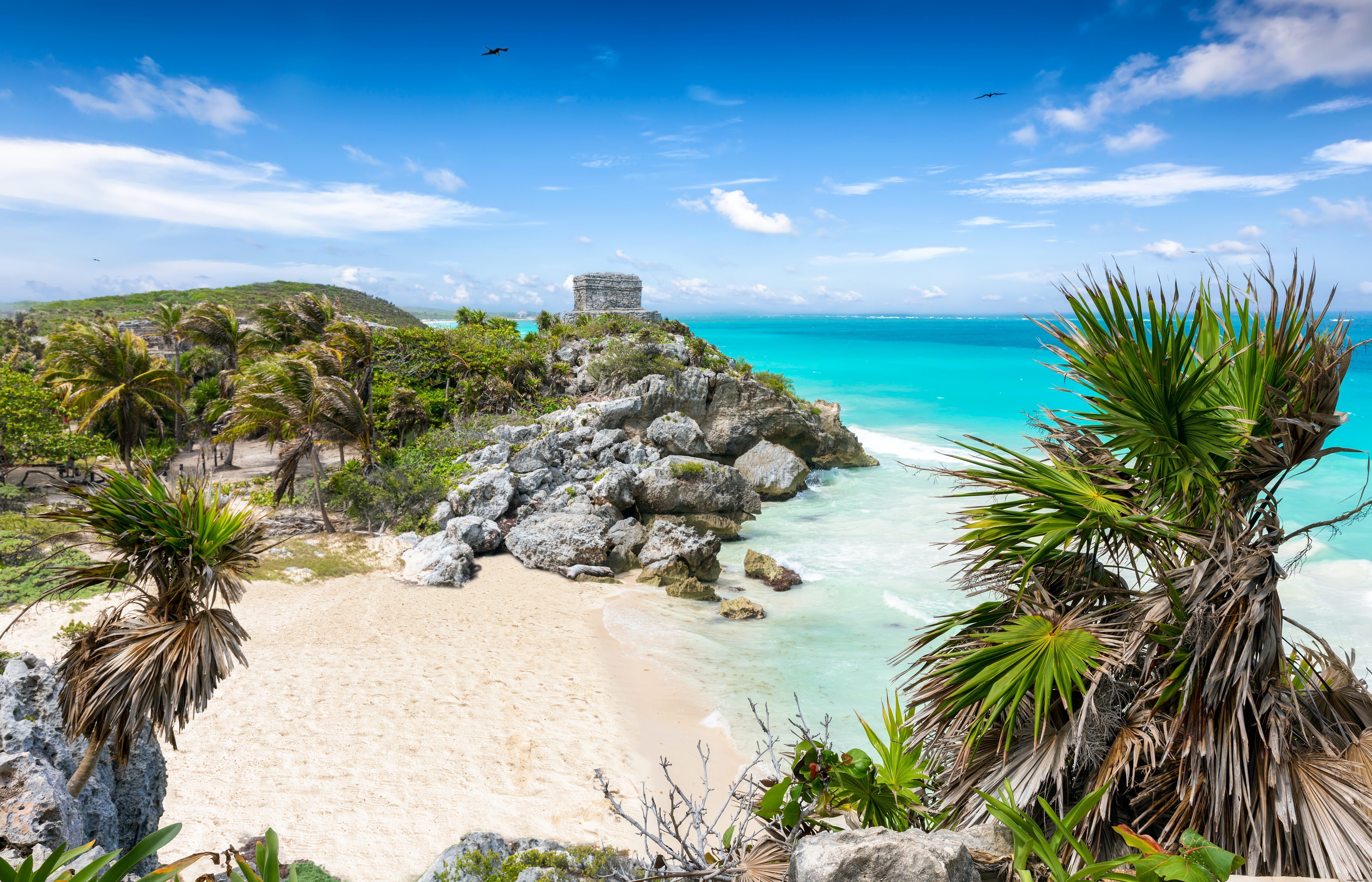 Tulum Ruins Guide: History, Key Structures & Essential Visitor Tips