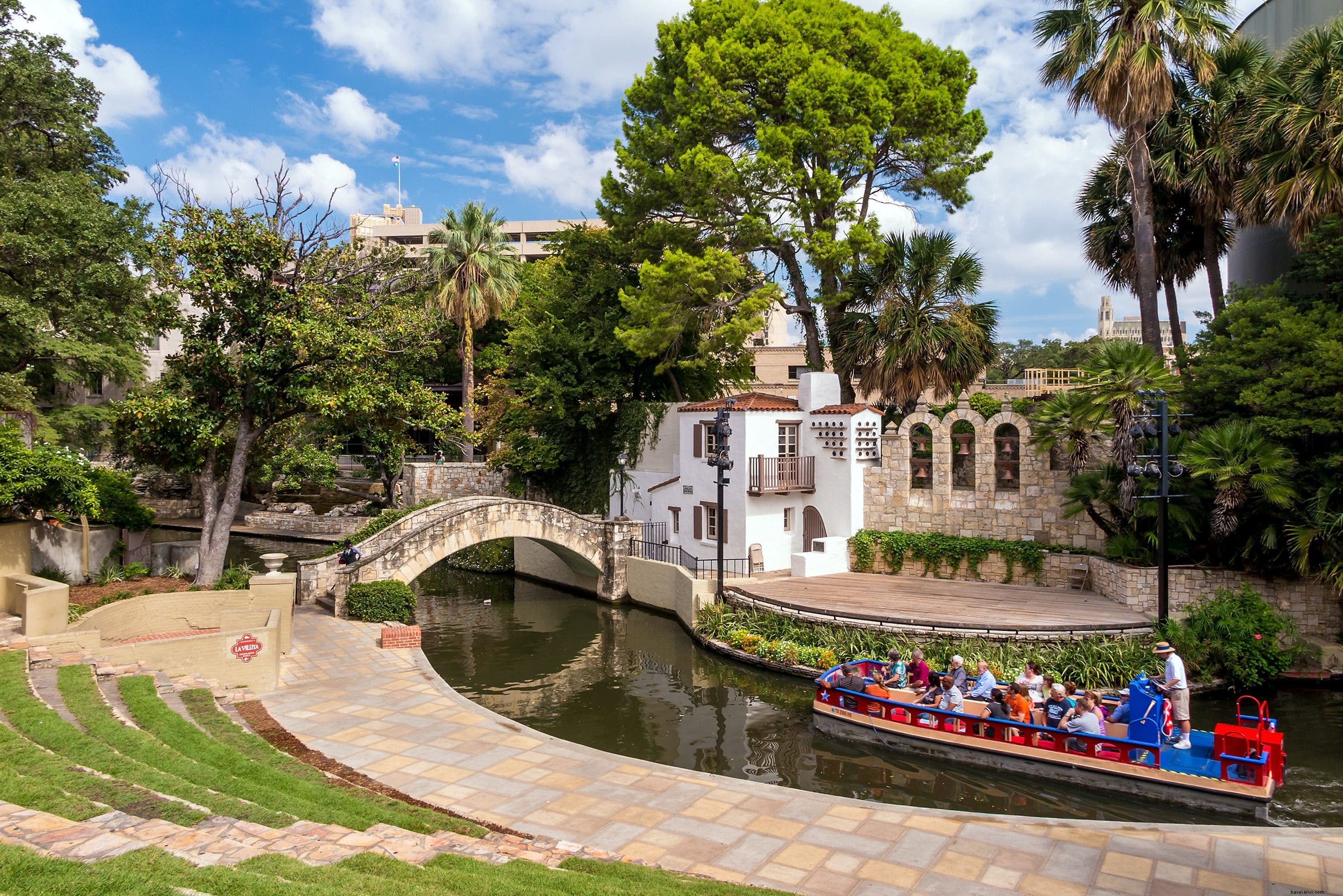 San Antonio River Walk: The Ultimate Guide to Paths, Dining, Tours, and History