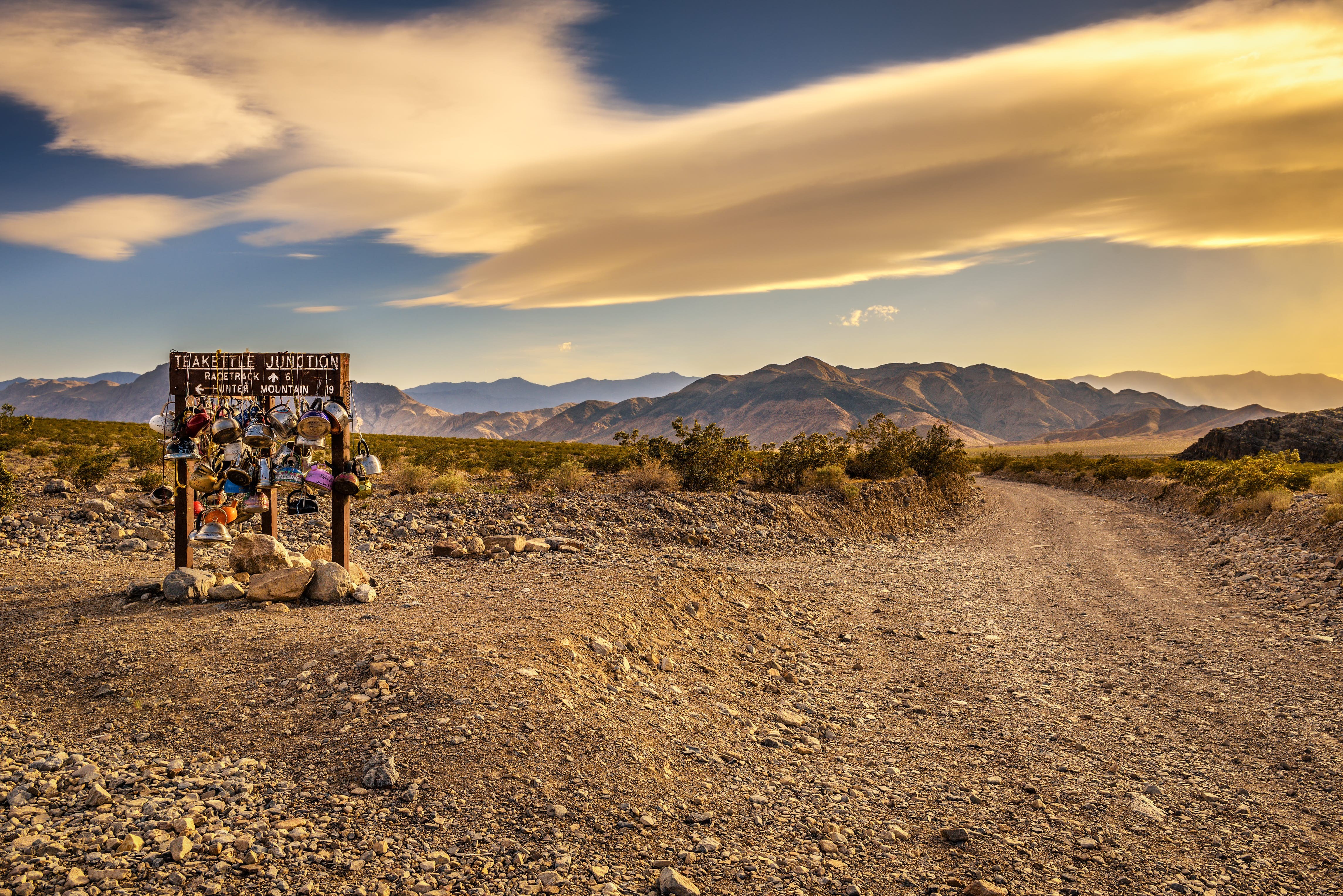 Death Valley National Park: Ultimate Guide to Highlights, Hikes, and Visitor Tips